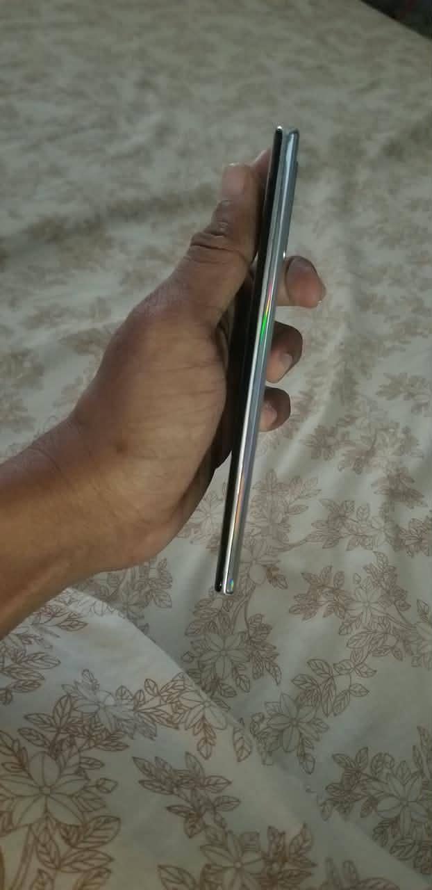 Samsung Mobile Note 10 Plus 3