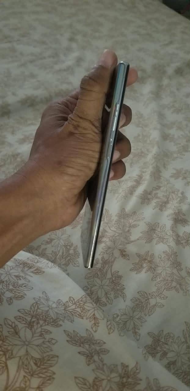 Samsung Mobile Note 10 Plus 6