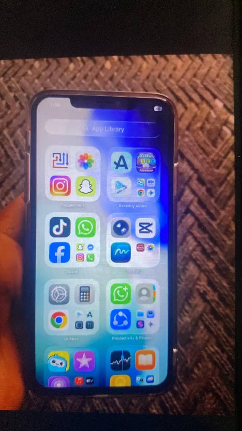 Apple iPhone 11 Pro Max 0