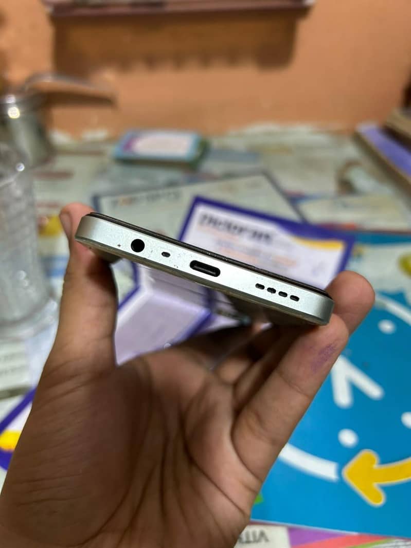 Realme Note 60x 2
