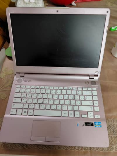 Samsung series 5 pink laptop
