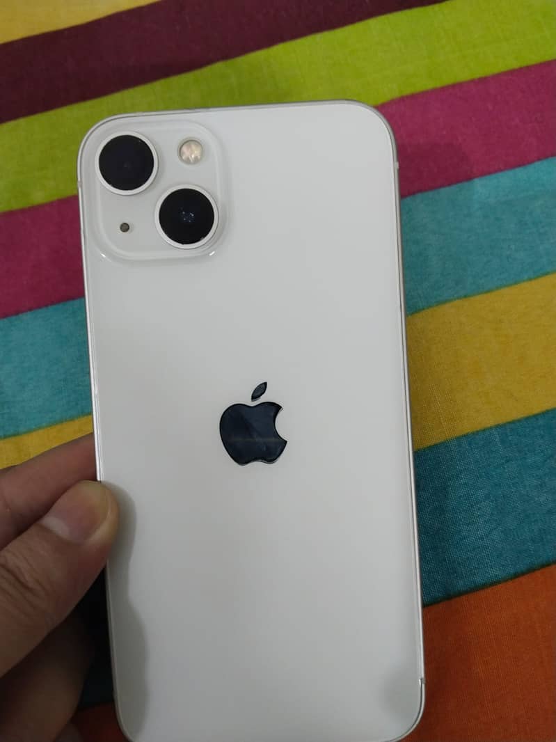 Apple iPhone 13 5