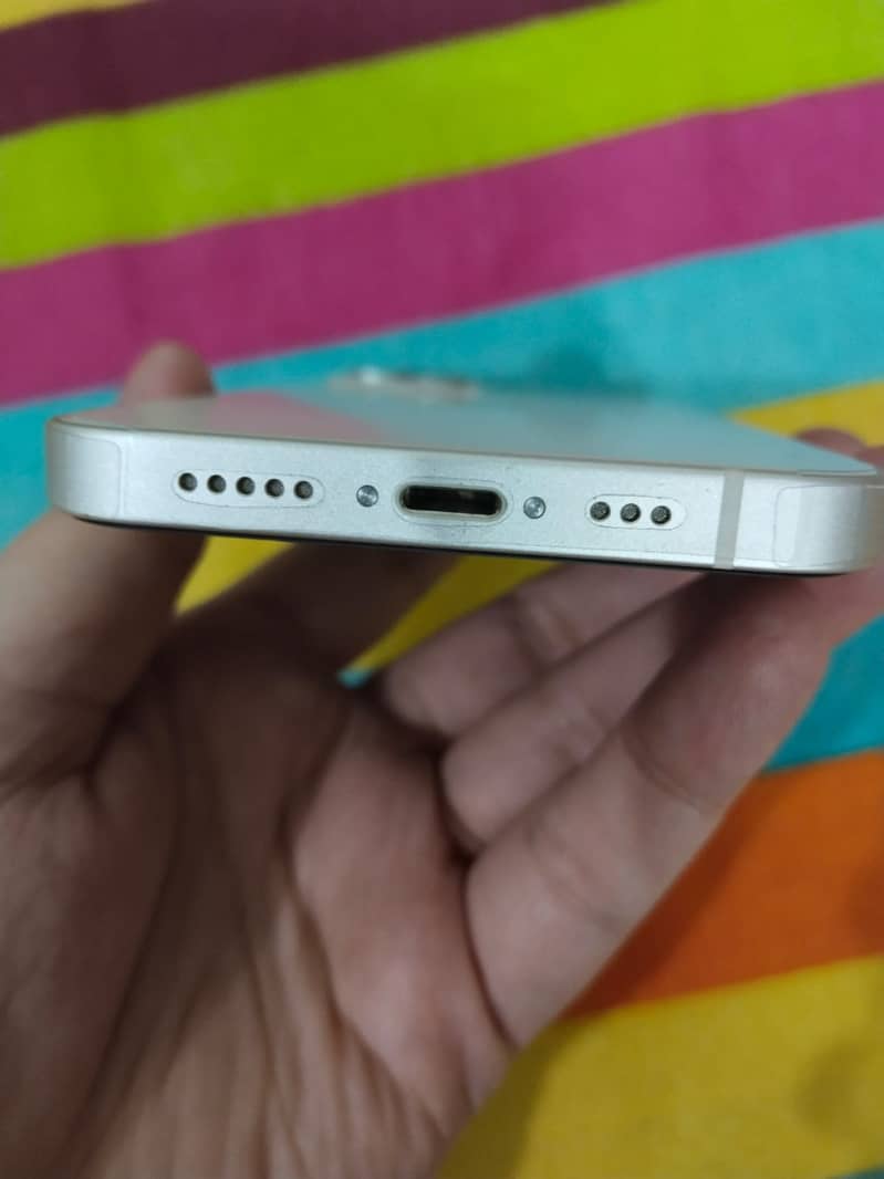 Apple iPhone 13 6