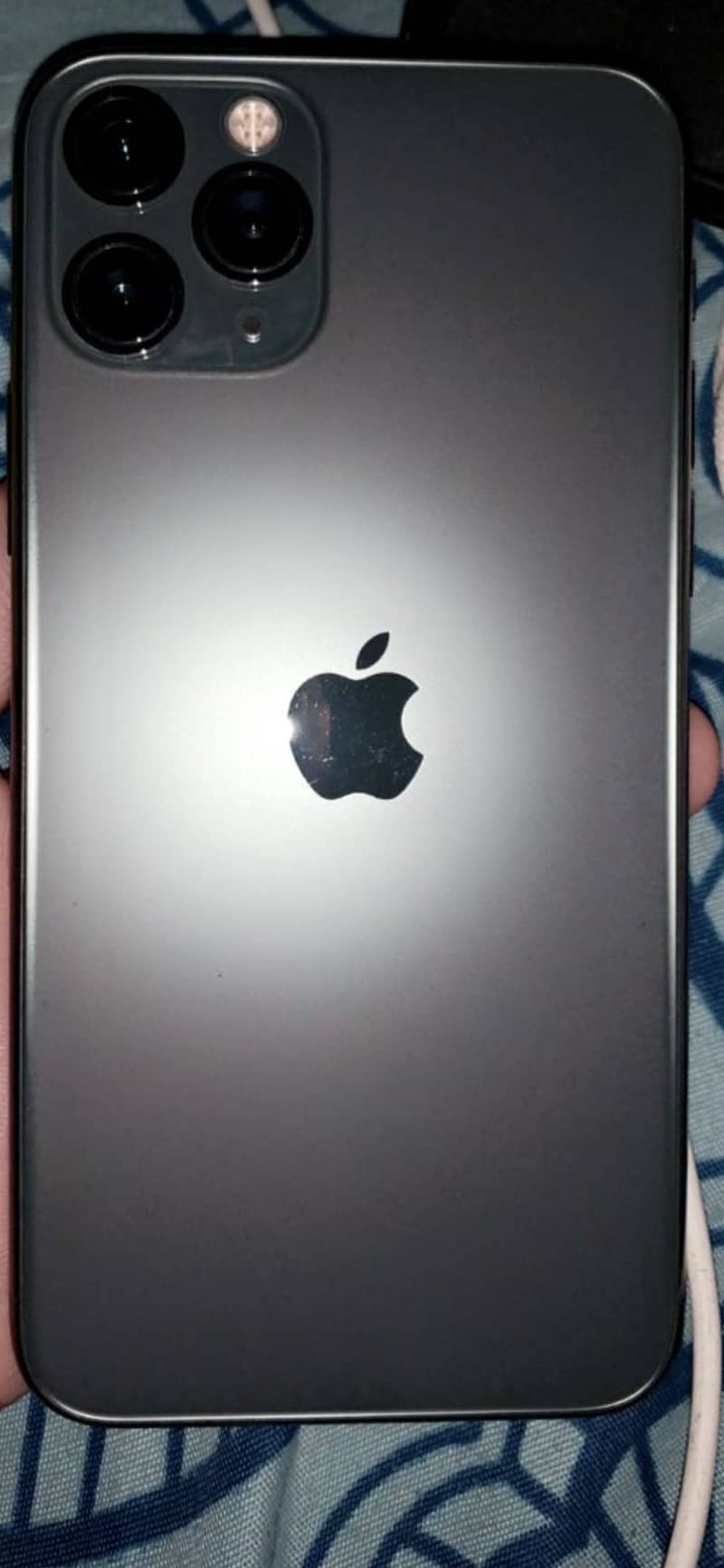 Apple iPhone 11 Pro 4