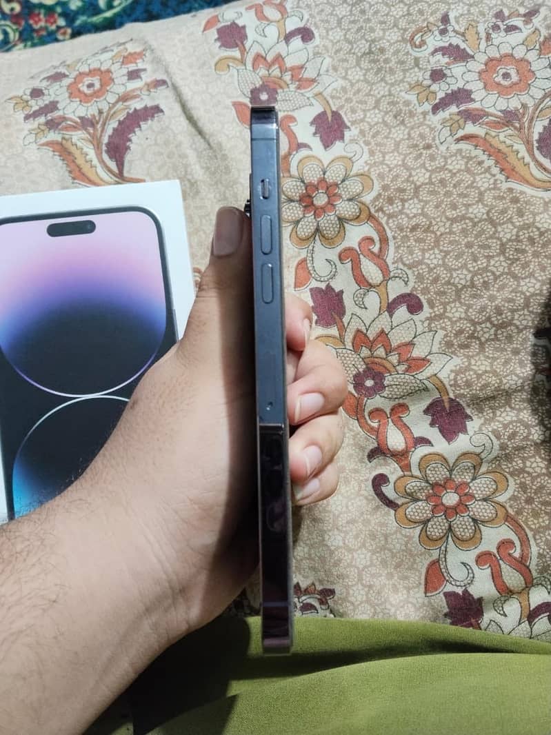 Apple iPhone 14 Pro Max 3