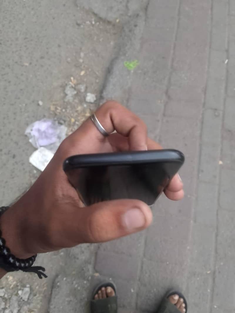 iPhone xr 2