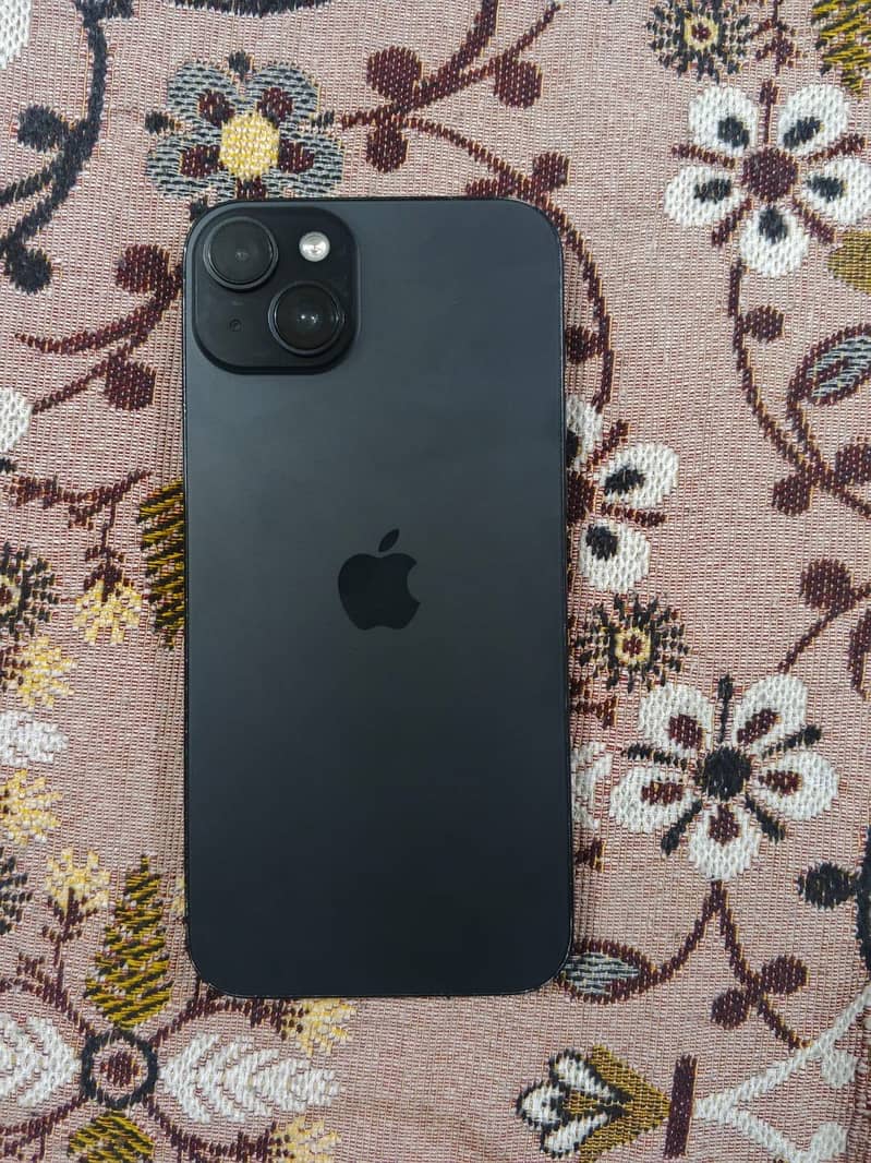 Apple iPhone 15 plus 1