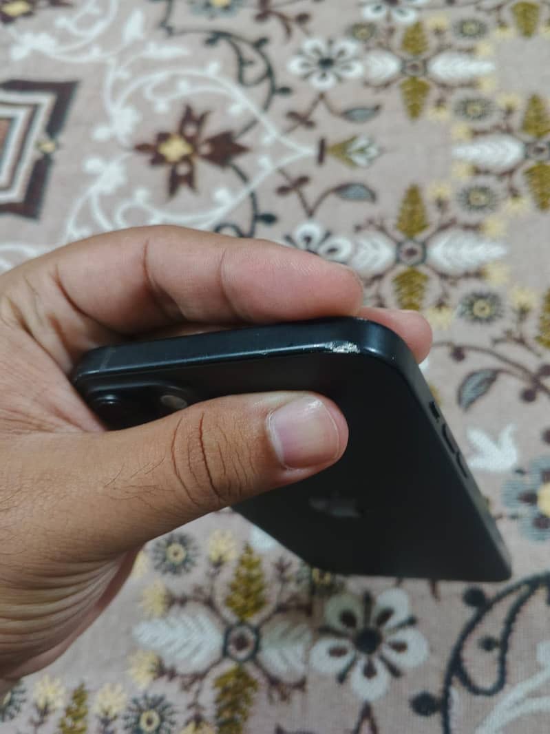 Apple iPhone 15 plus 2