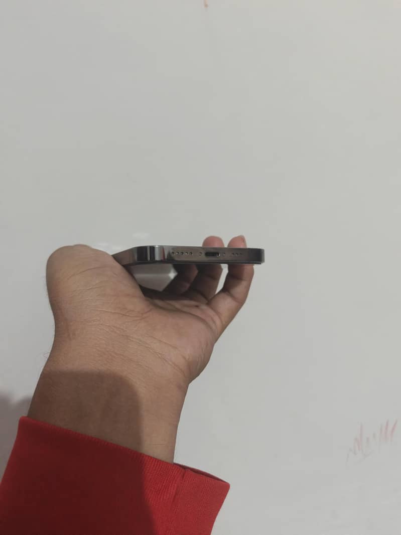 Apple iPhone 12 Pro 2