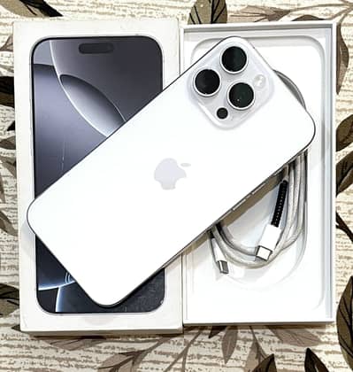 Apple iPhone 16 Pro Max