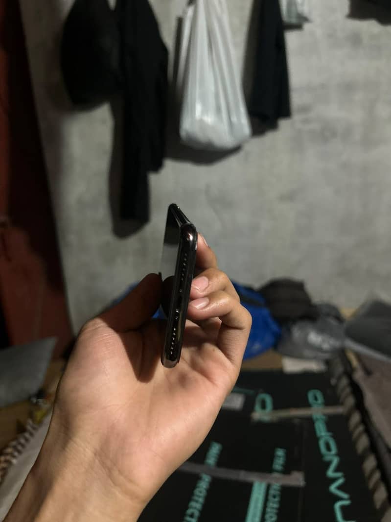 Apple iPhone X 1