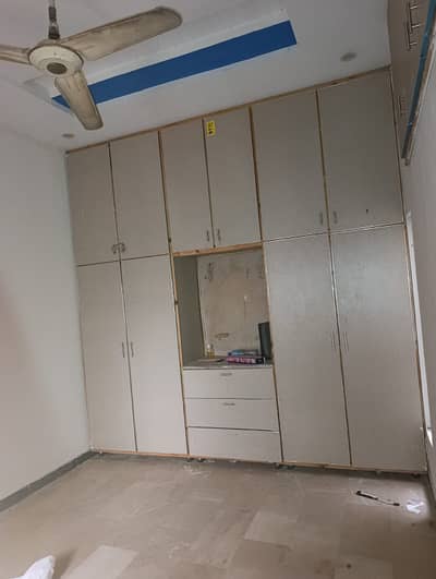 Single Room available for rent
