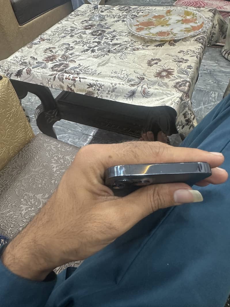 Apple iPhone 12 Pro 3