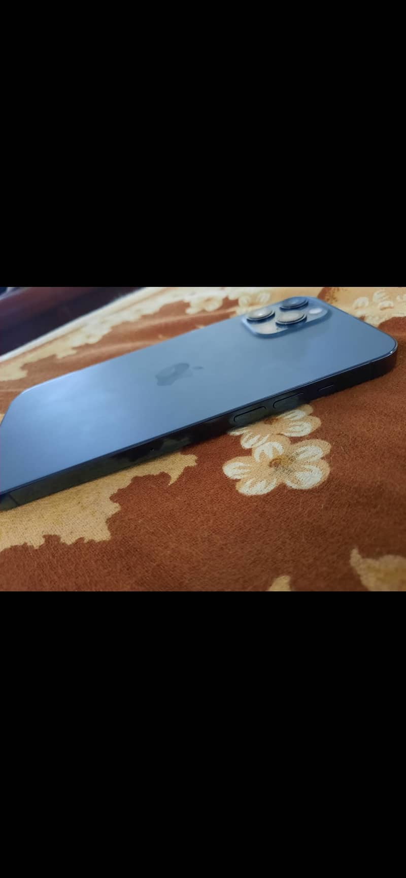 Apple iPhone 12 1