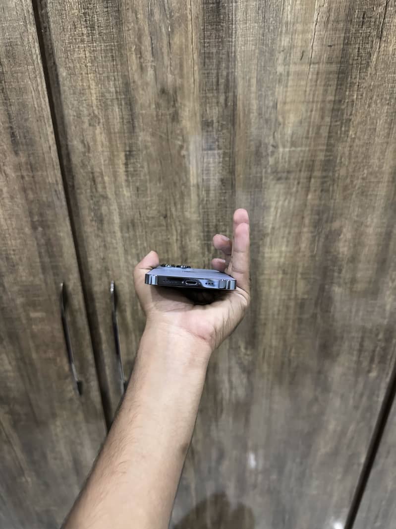 Apple iPhone 13 Pro 3