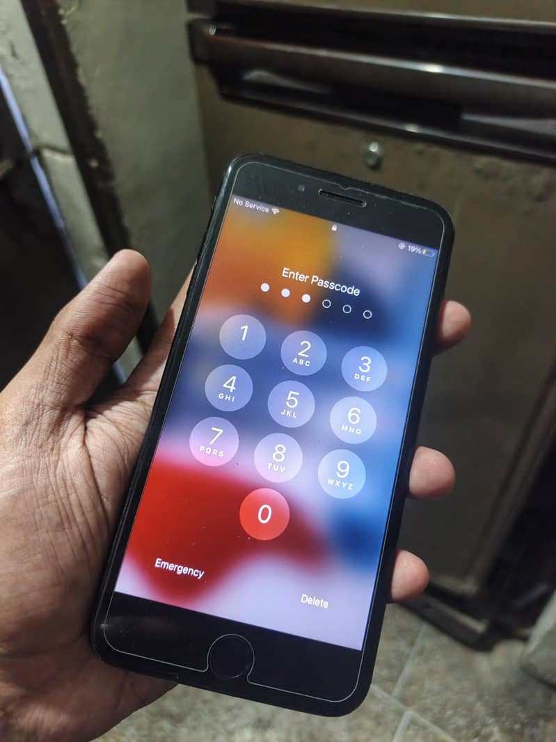 Apple iPhone 7 Plus 0