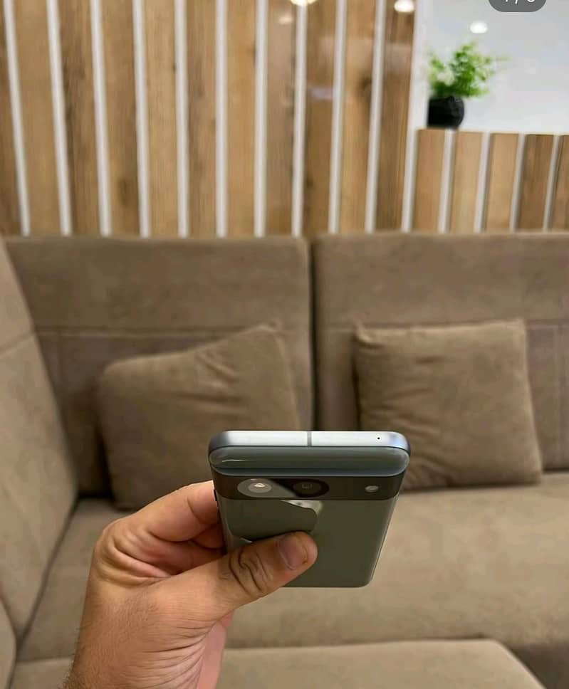 Google Pixel 8 2