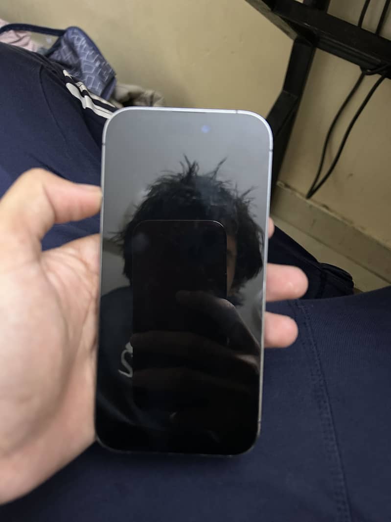 Apple iPhone 14 Pro 4