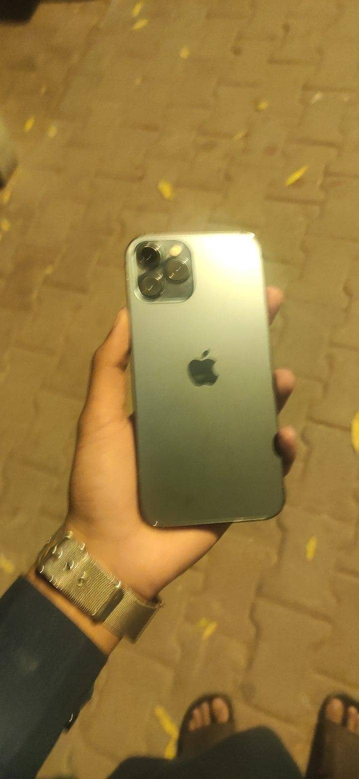 Apple iPhone 12 Pro Max 3