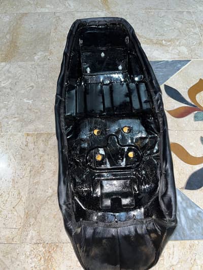 Honda 70 seat