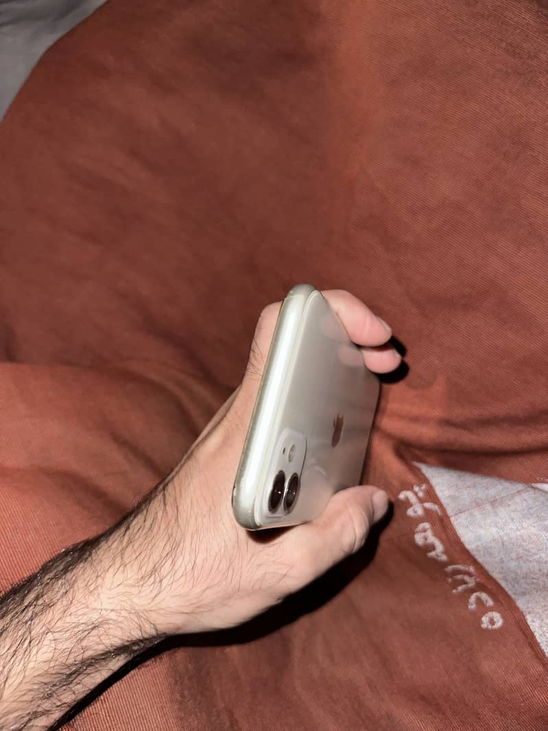 Apple iPhone 11 Jv 4
