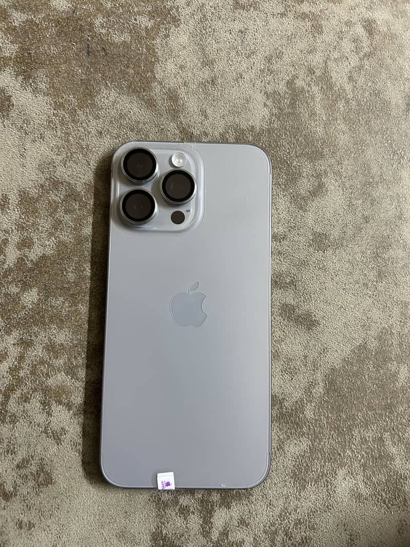 Apple iPhone 15 Pro Max 2
