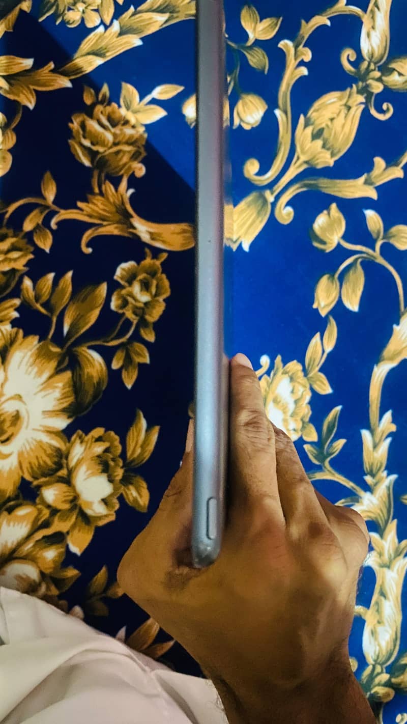 Ipad 8 Generation 128GB 3