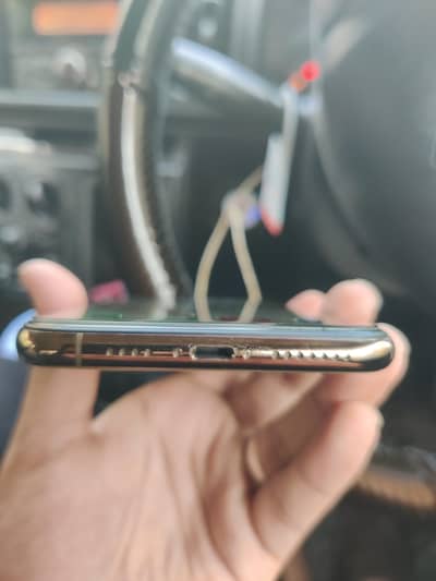Apple iPhone 11 Pro Max 256Gb better oppo vivo tecno infinix oneplus