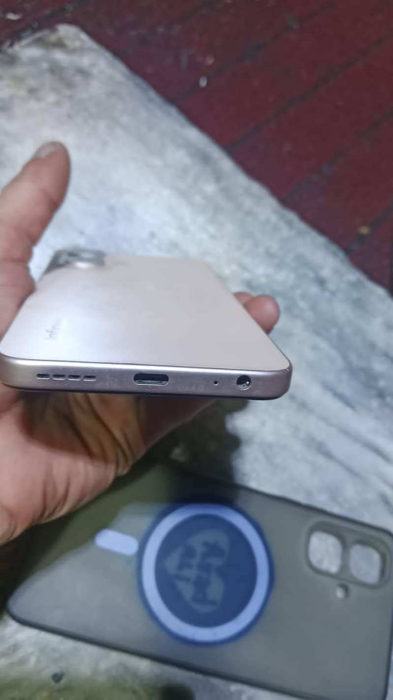 Infinix Smart 10 3