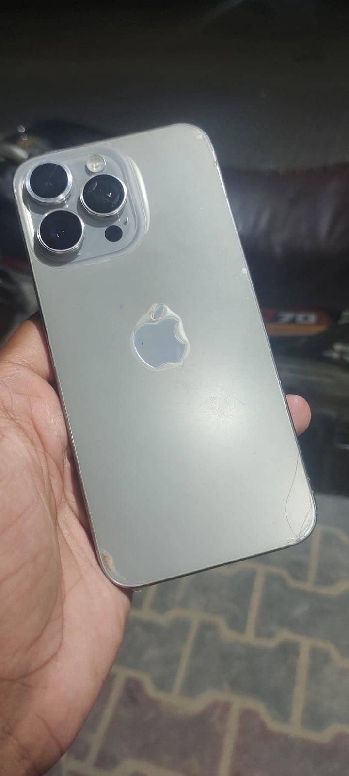 Apple iPhone 15 Pro Max 1