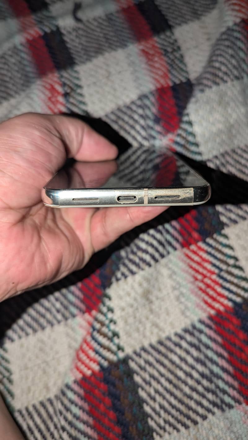 google pixel 8pro 2