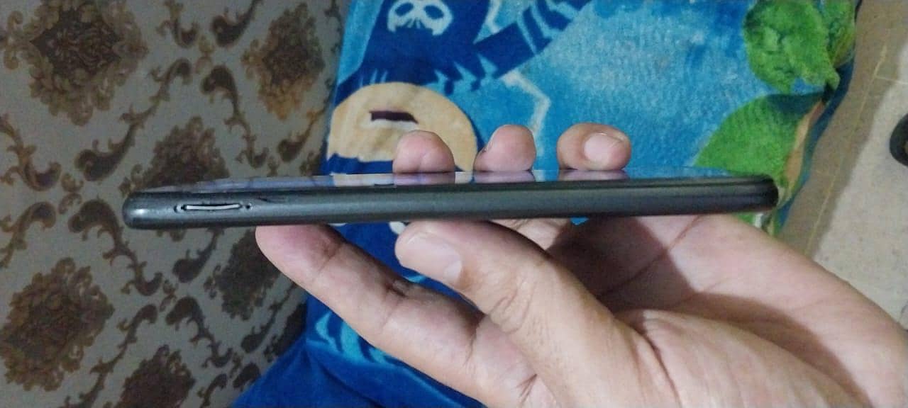 Realme C25s 0