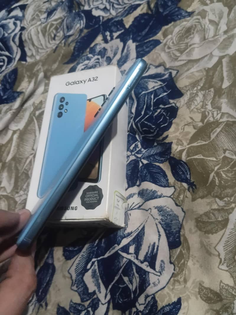 Samsung Mobile A32 10by10 condition 3