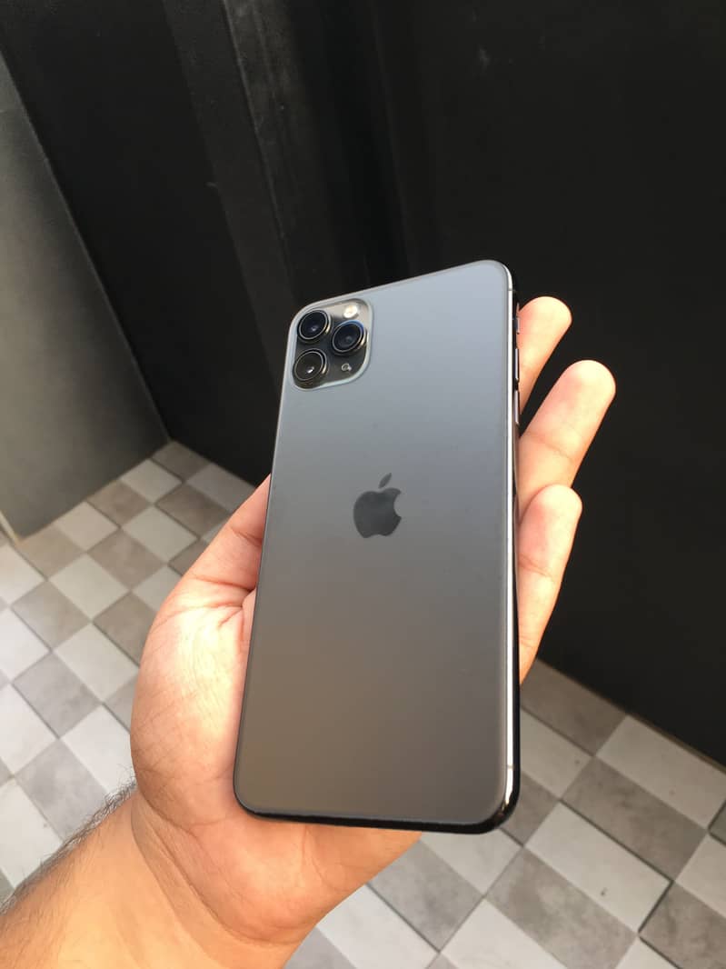 Apple iPhone 11 Pro Max 0