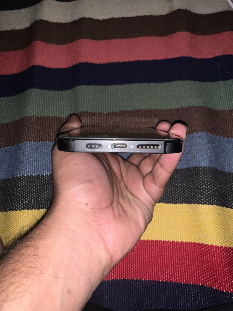 Apple iPhone 14 Pro Max 1