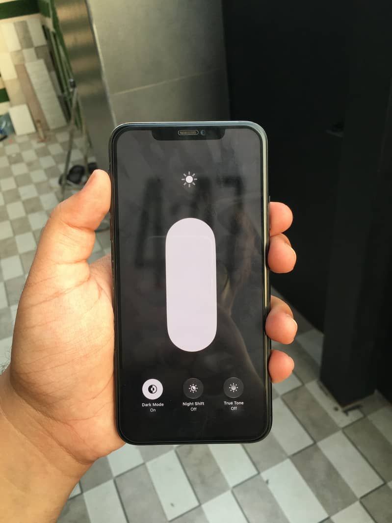 Apple iPhone 11 Pro Max 3