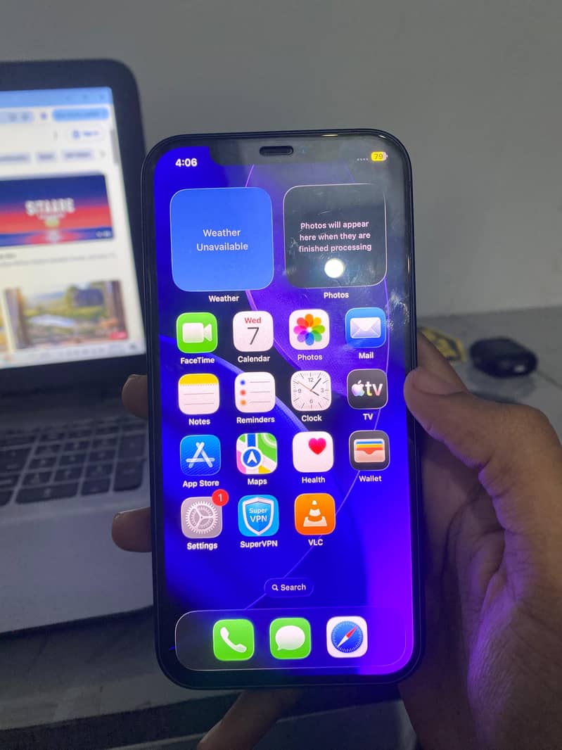 Iphone 12 4