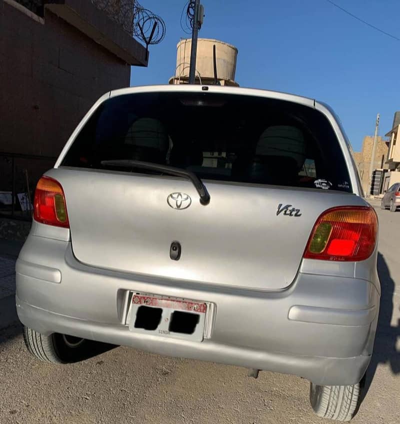 vitz car 4
