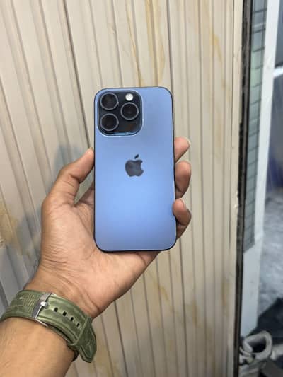 Iphone 15 pro jv with box