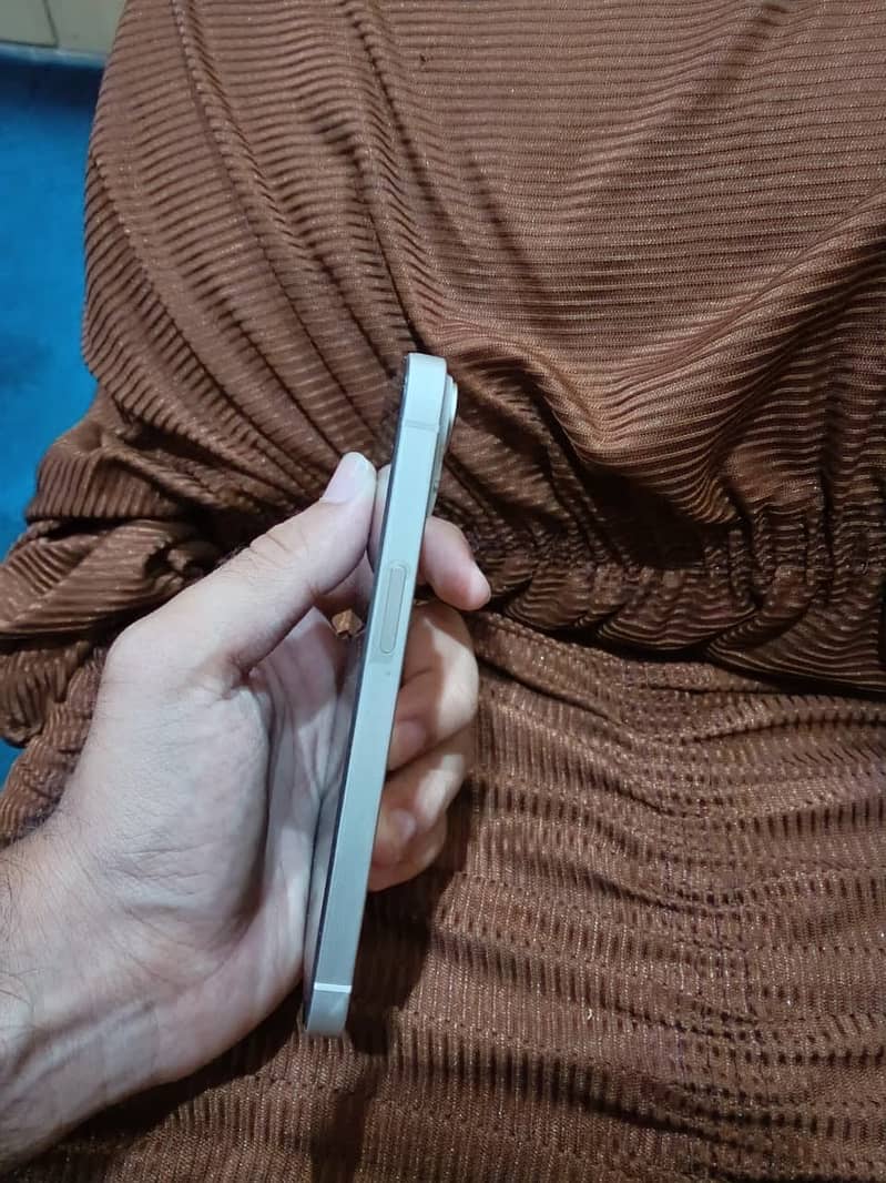 Apple iPhone 14 1