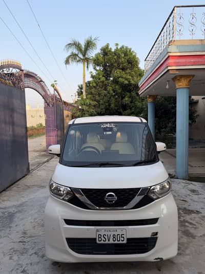 Nissan Roox 2023