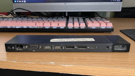 HP Elite Thunderbolt 3 Dock | Laptop Docking Station + HP 90W Adapter