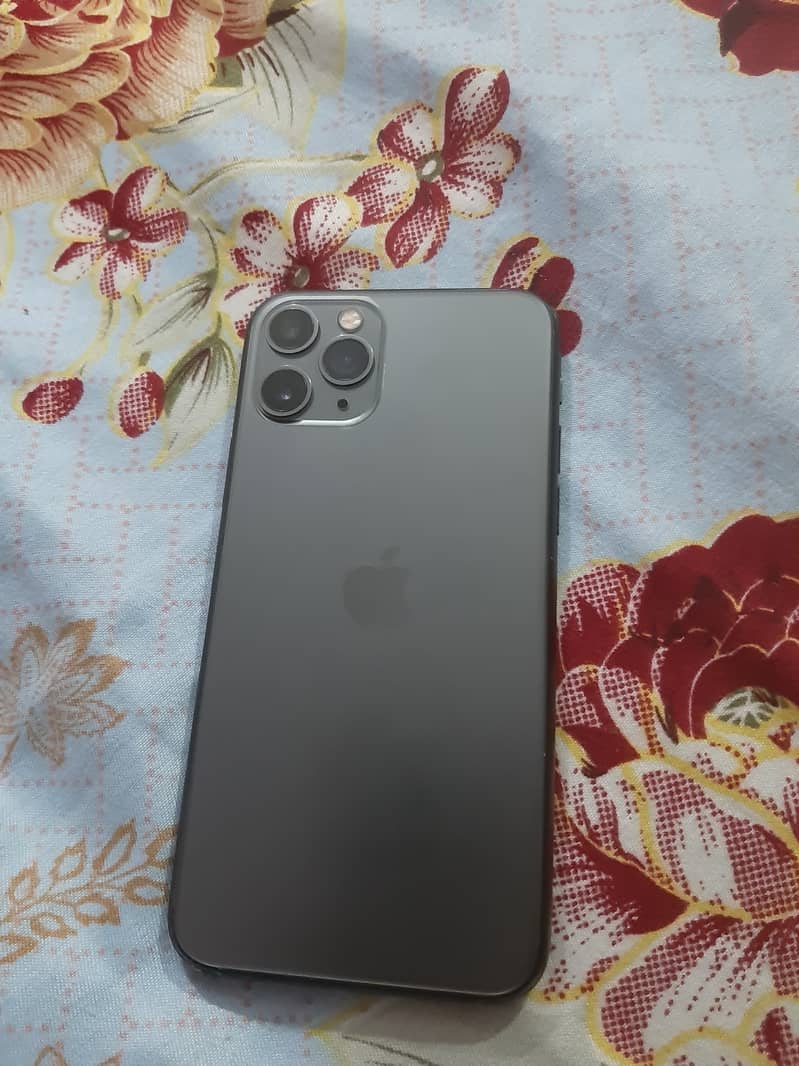 Apple iPhone 11 Pro 3