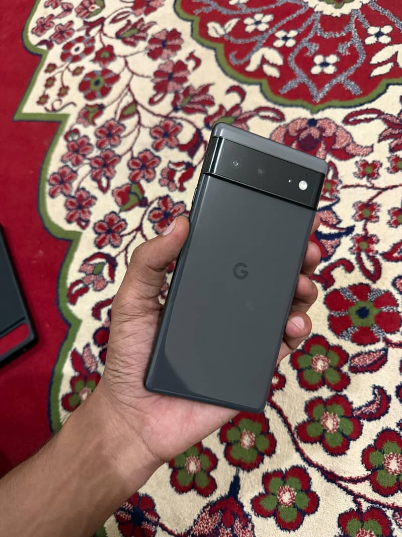 Google Pixel 6 4