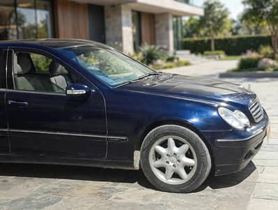 Mercedes benz C240 2600cc