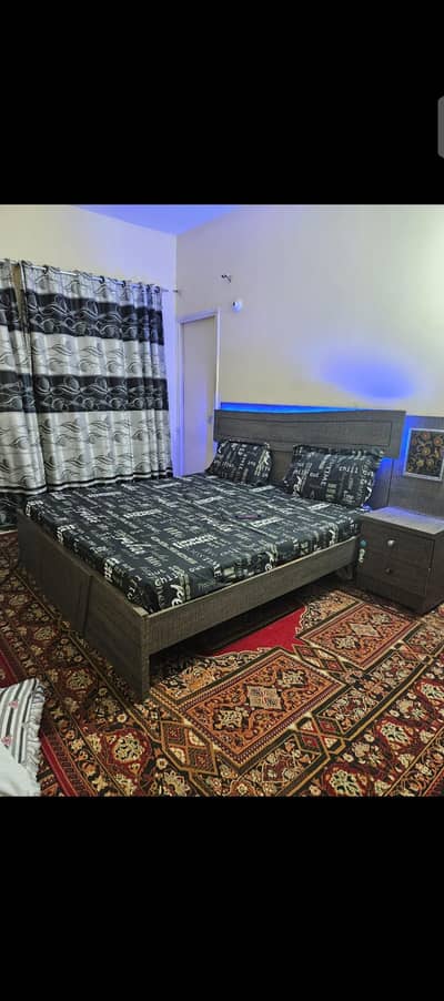 bed set gray colour  in a very good condition for sell