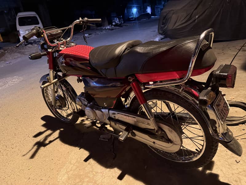 Honda CD 70 5