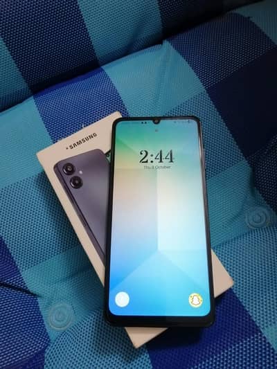 Samsung Mobile A06