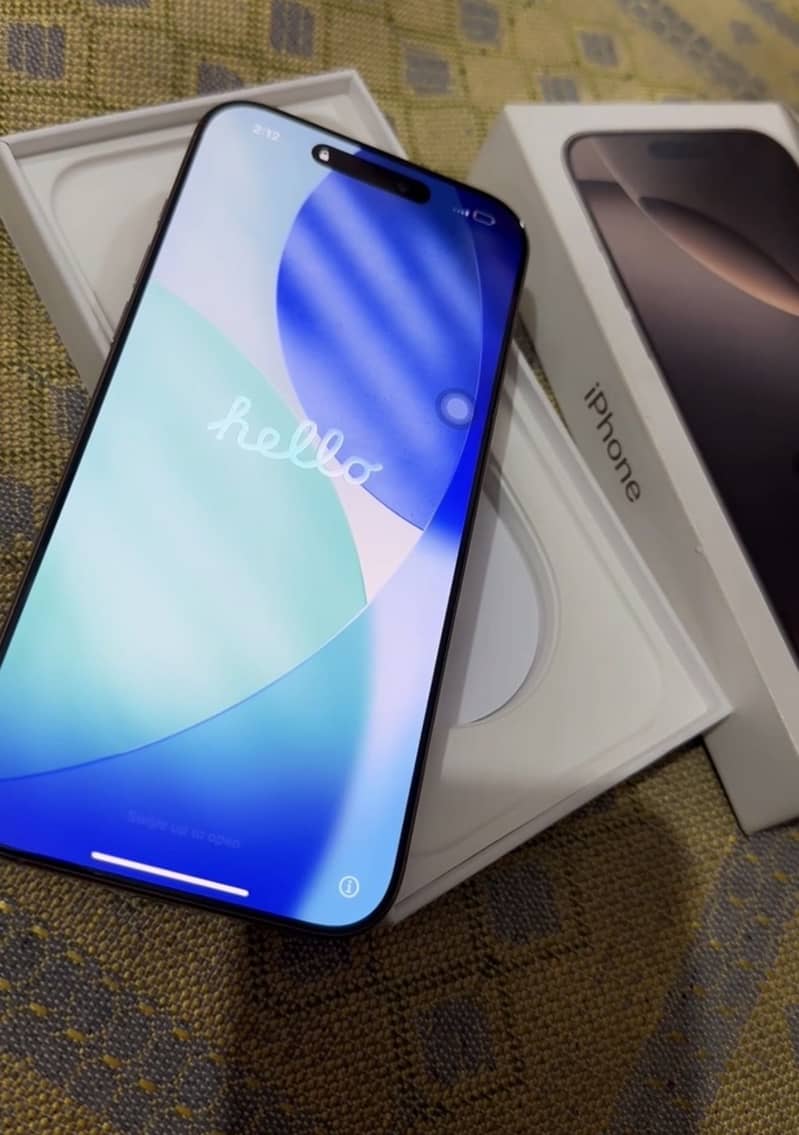 Apple iPhone 16 Pro Max 2