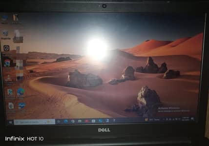Dell latitude 3550 CORE i3 7th Gen 8Gb Ram , 128 Gb Ssd  15.6" Num Pad